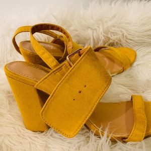 MUSTARD WEDGES